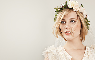 Browse bridal gifts, beauty tips, a bridal skin care timeline and makeup artist looks from Mary Kay.